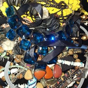 40 Lot Bundle Unlisted Necklaces GREAT VARIETY Boho Hippie Coastal Some branded